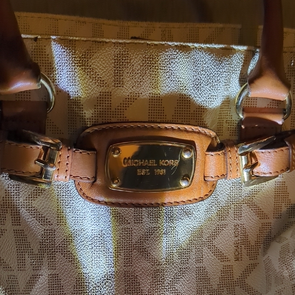 Michael Kors Cream and Tan Satchel - Picture 3 of 15
